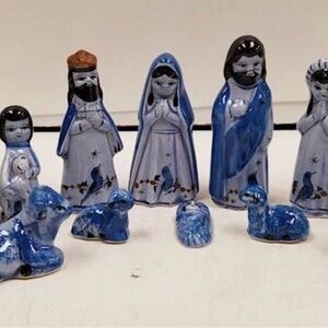 13pcs. Vintage Mexican Blue and White Nativity Figurine Set